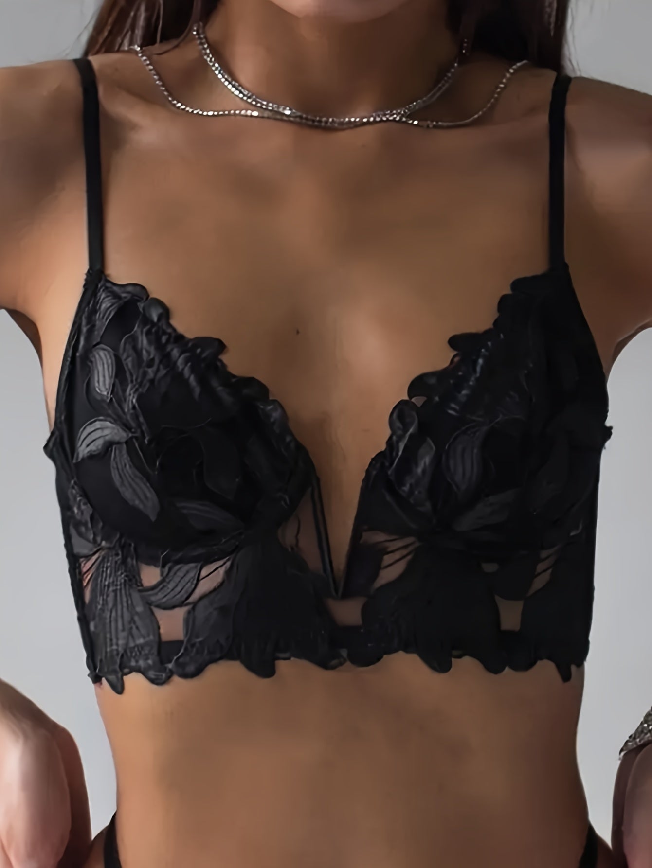 [Ultra-Thin Breathable] Elegant Women's Bra | Ultra-Thin | Breathable Floral Embroidery | High Support, Semi-Sheer Lace with Underwire | Hand Washable | Chic Black Lingerie for Women | Elegant