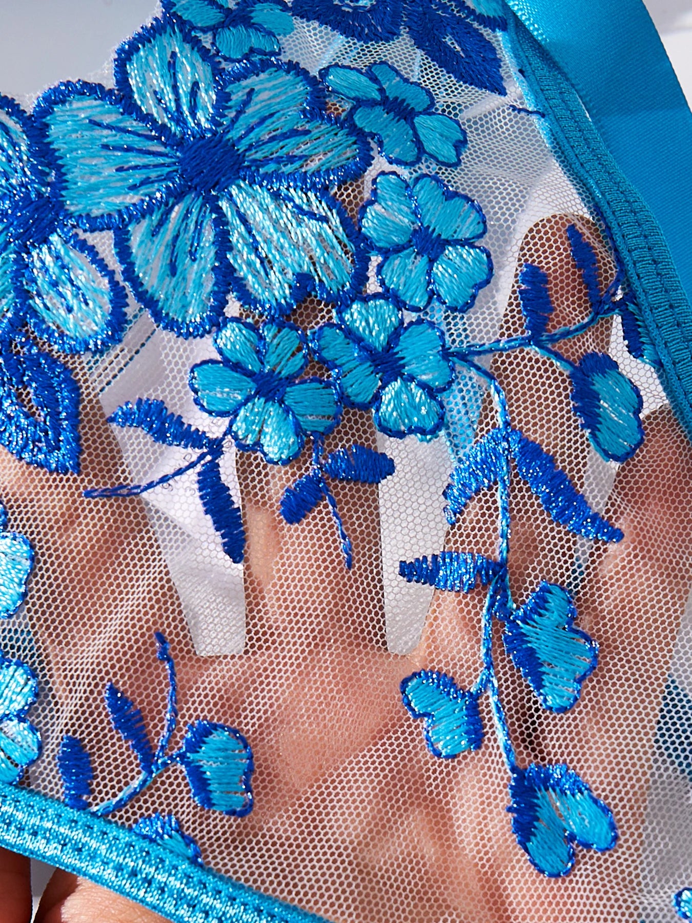 High Quality Skin-friendly Exquisite Unique Design Lace and Mesh Floral Print Sexy Lingerie Woman