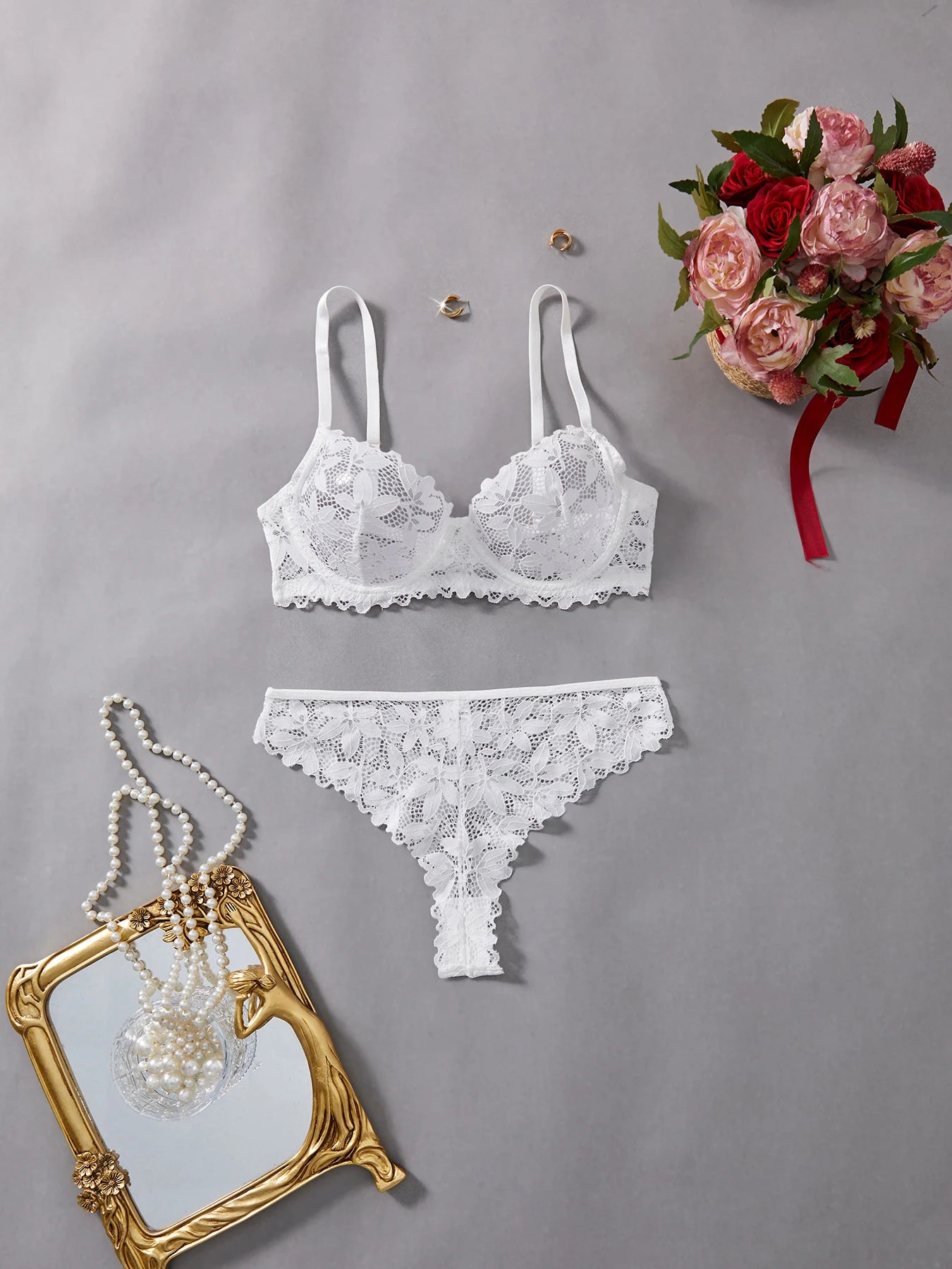 Unique Design Comfortable Floral Print Lace and Mesh Mature Women Sexy Revealing Lingerie